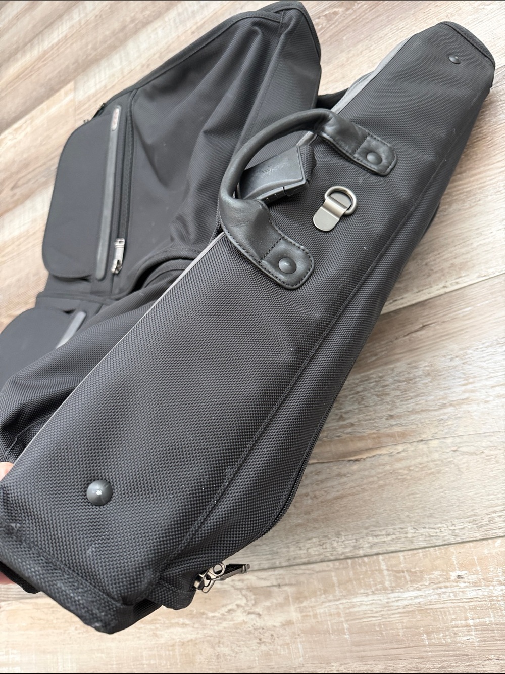Tumi Black Travel Garment Bag with Dual Front Pockets - Gem